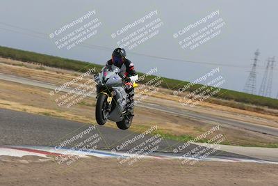 media/Sep-10-2023-Pacific Track Time (Sun) [[44210541ad]]/Group B/1220pm (Wheelie Bump)/
